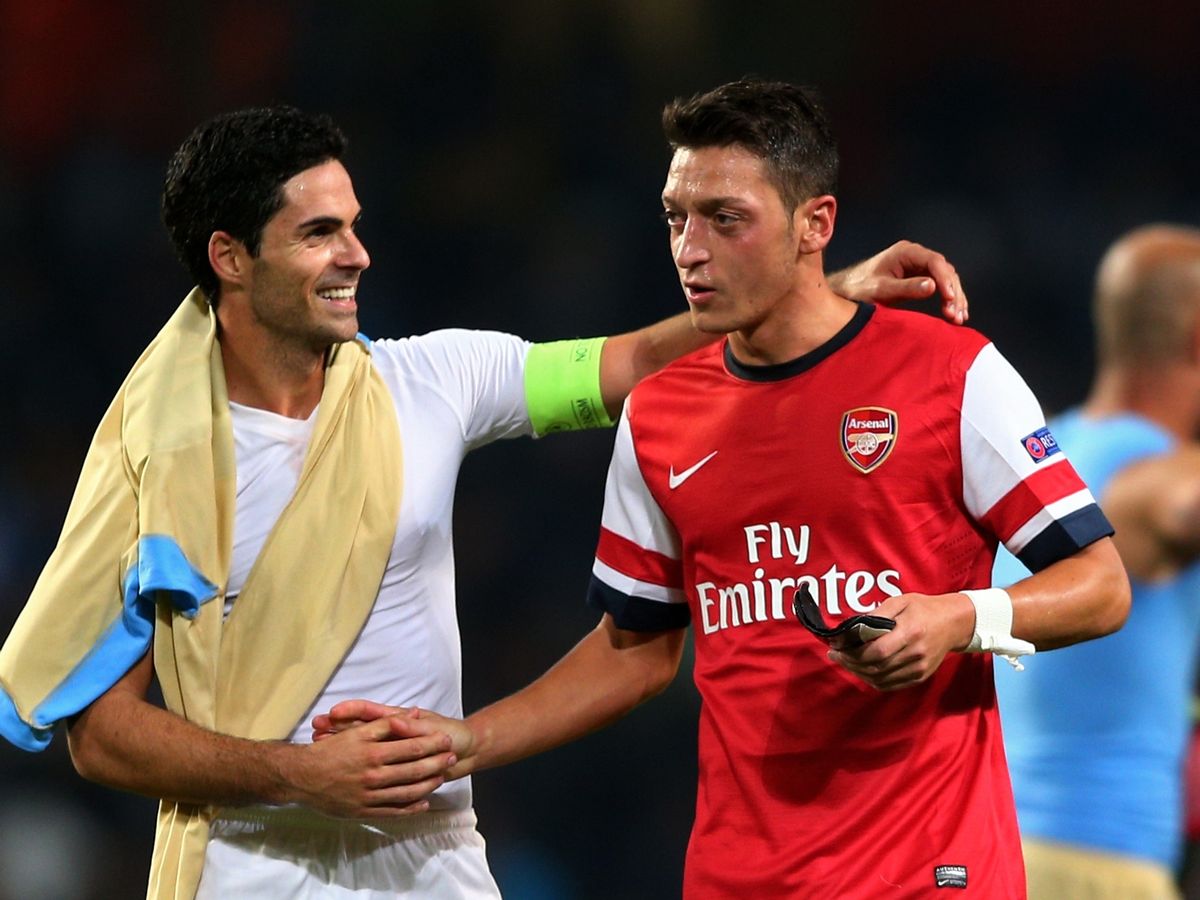 Ozil & Sokratis Cut Off From Arsenal's Europa Squad List Though Earning 350k Per Week