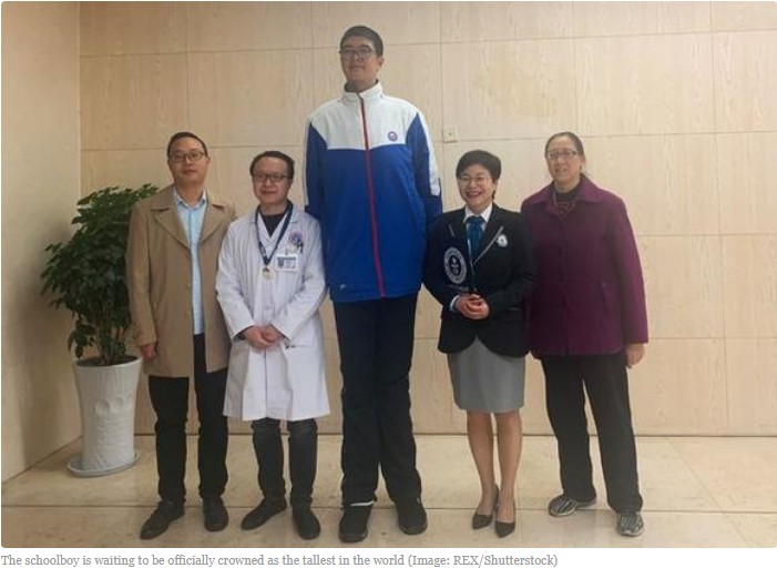 14-Year-Old Chinese Kid Wins Tallest Teen In World