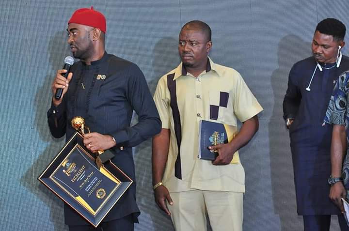Gburugburu Wins 2019 'Governor Of The Year' Award