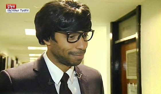 Thierry Henry disguises himself as a school teacher to  surprise students