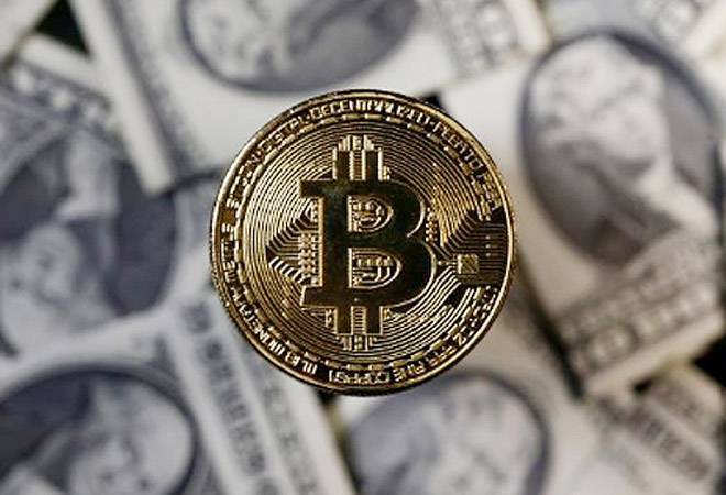 Bitcoin hits it's lowest in 3 months, drops by 20%