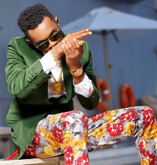 Music Celebrity Patoranking once sold Rat poison in Lagos traffic