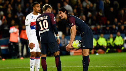 PSG coach, Emery raises his opinion on penalty fight between Cavani, Neymar