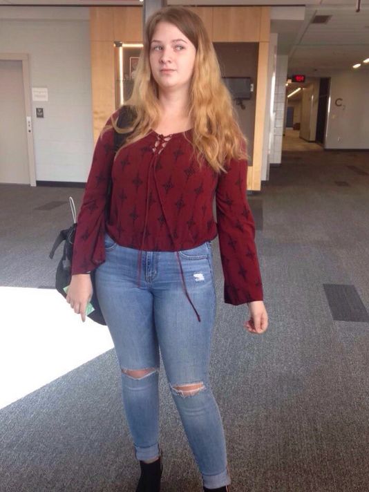 17-year-old busty teen kicked out of class for wearing this