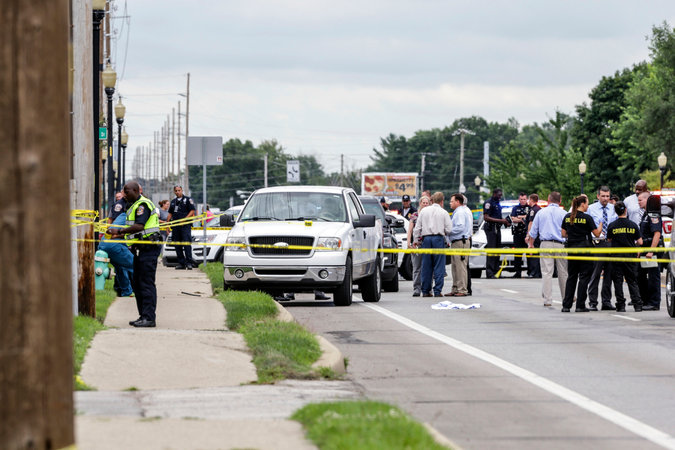 Indiana Officer Fatally Shot by Survivor of Car Wreck
