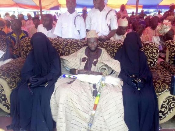 Full Hijab at a Public Occasion - Wives of Olowu of Owu