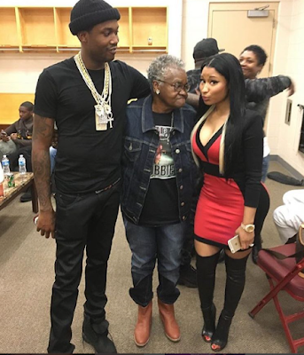 Nicki Minaj meets Meek Mill's grandmother