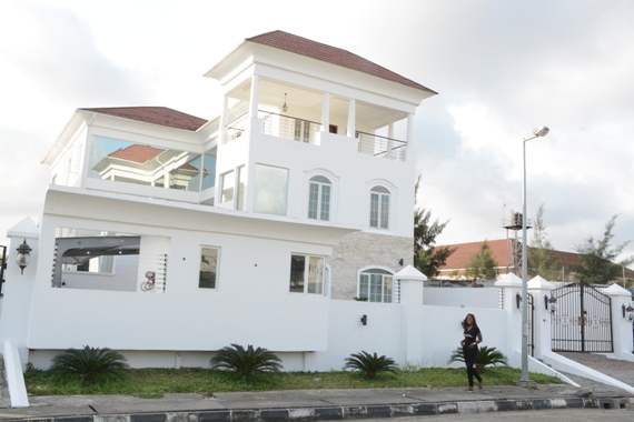 Photos: Linda Ikeji buys a new home worth half a billion Naira in Banana Island Lagos