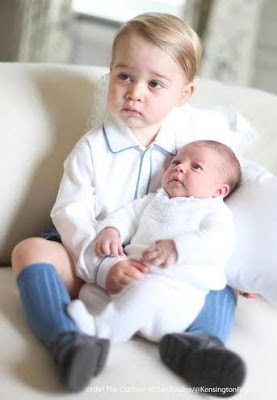Princess Charlotte and elder brother Prince George in news photo