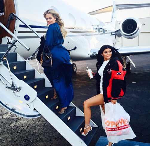 Kardashians/Jenners in a private jet to NBC Universal Upfronts in New York City